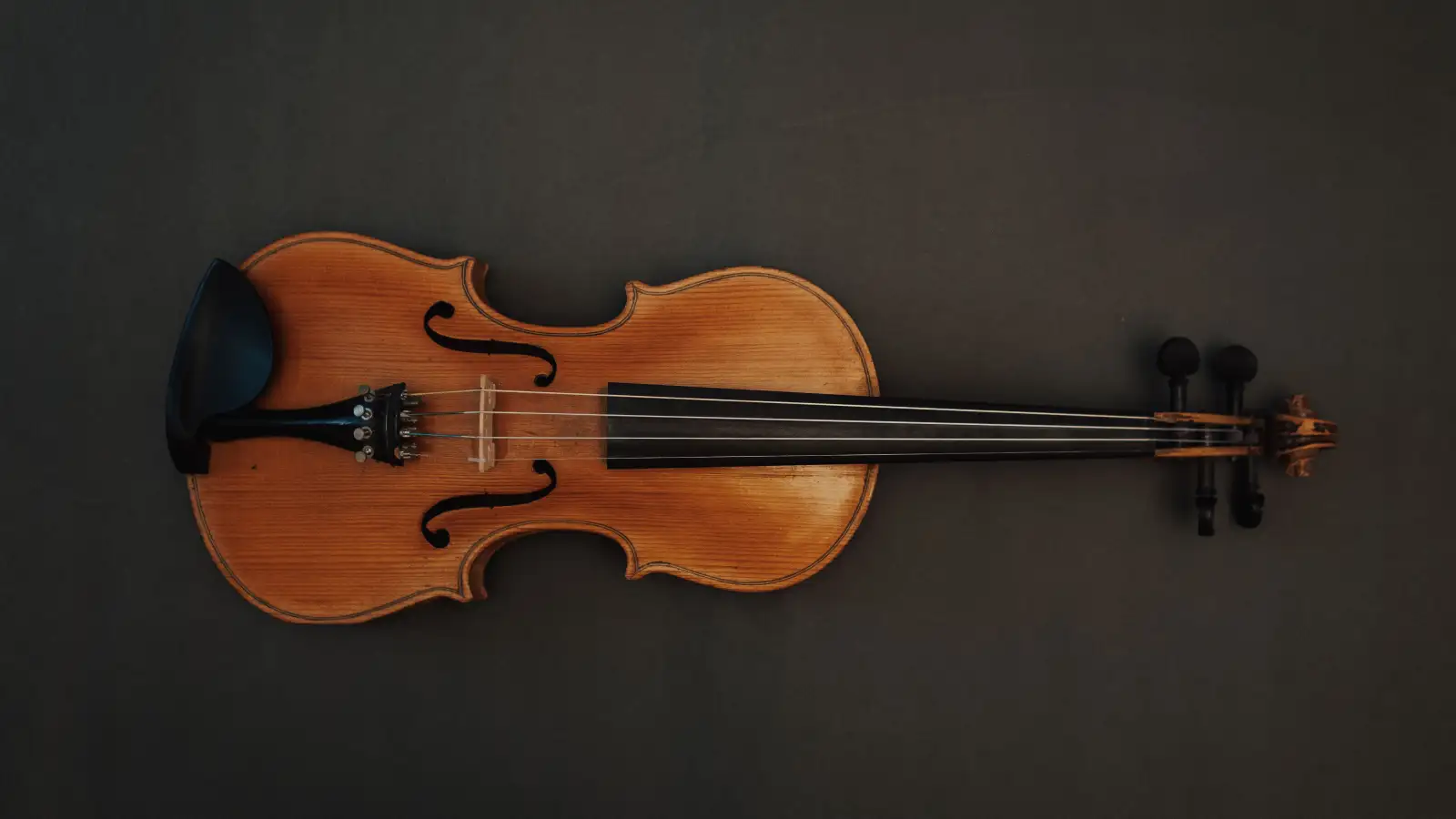 What That Black Residue on Your Violin Strings Actually Is