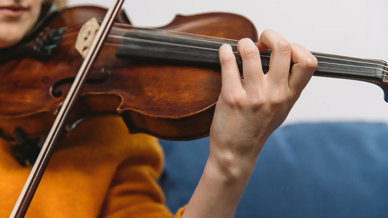 Is a Collapsed Wrist Quietly Sabotaging Your Violin Practice?