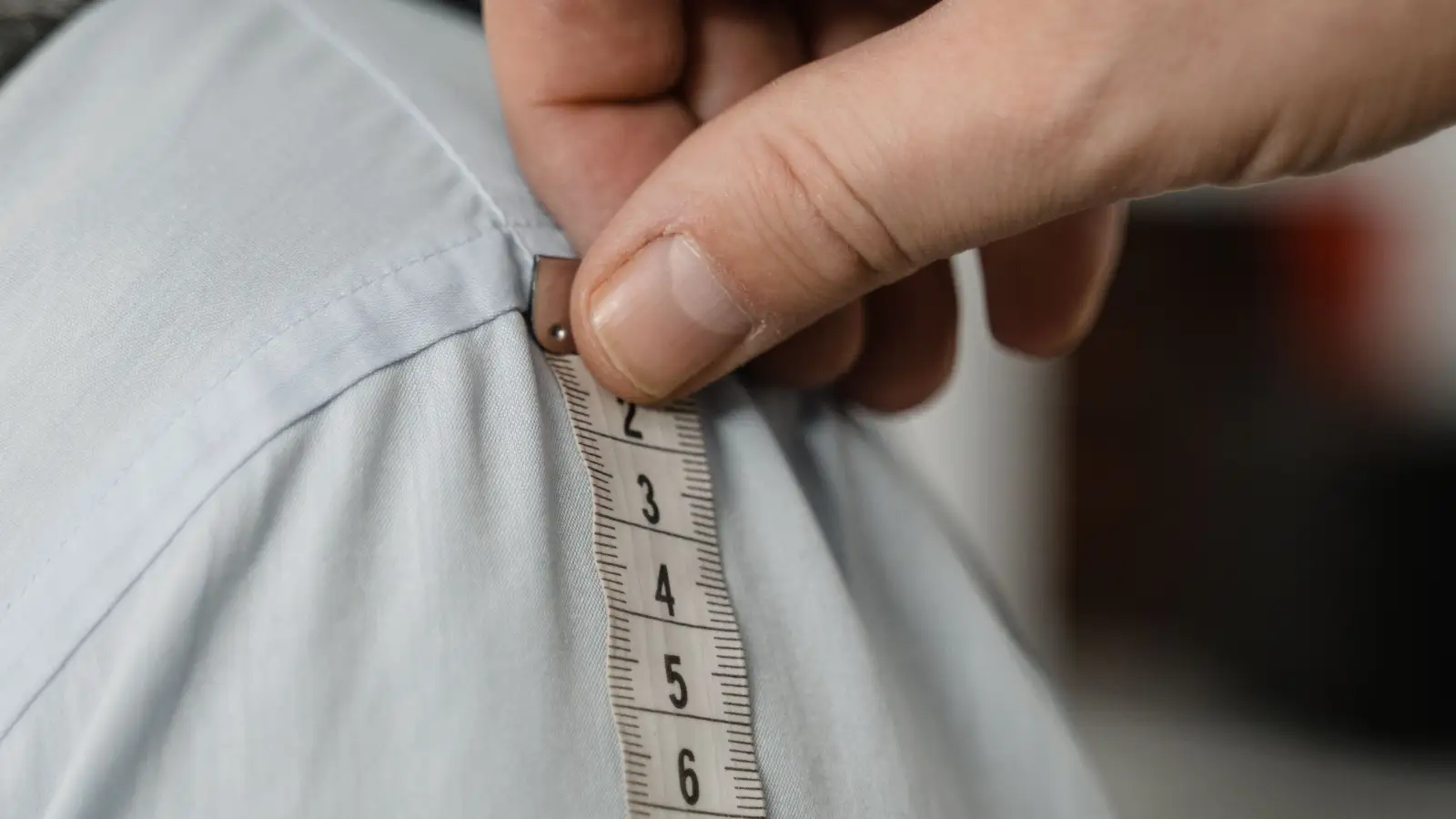 How Violin Teachers Measure Arm Length for Sizing
