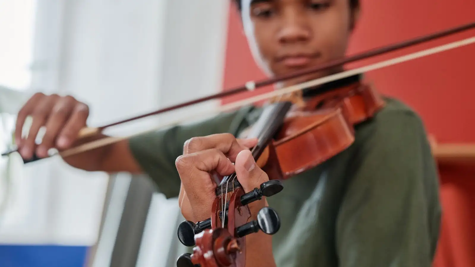 A Violin Shoulder Rest Does More Than Hold the Instrument Up