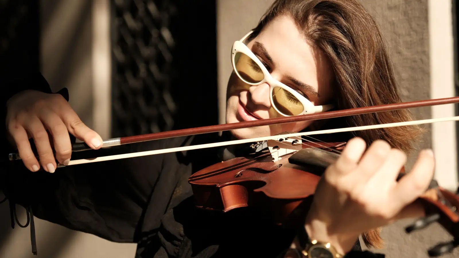 What Violin Teachers Want Beginners to Know About Rosin and How to Apply It